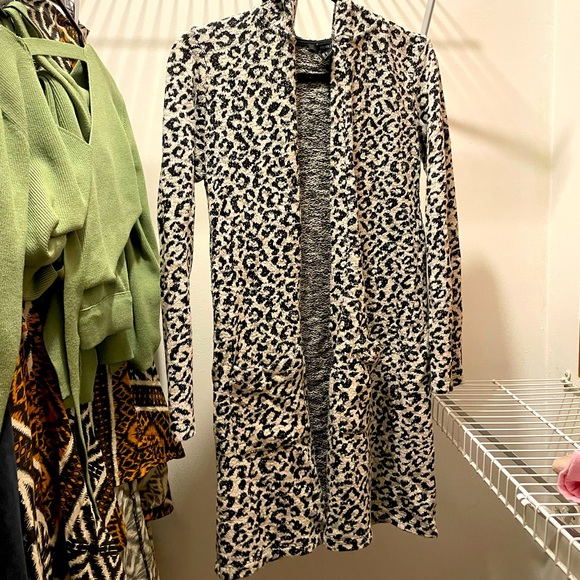 Forever 21 hooded sweater - Picture 1 of 1